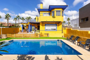 Milestone House, Rincon De La Victoria